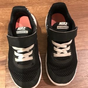 Girls size 10.5 (toddler) Nike sneakers
